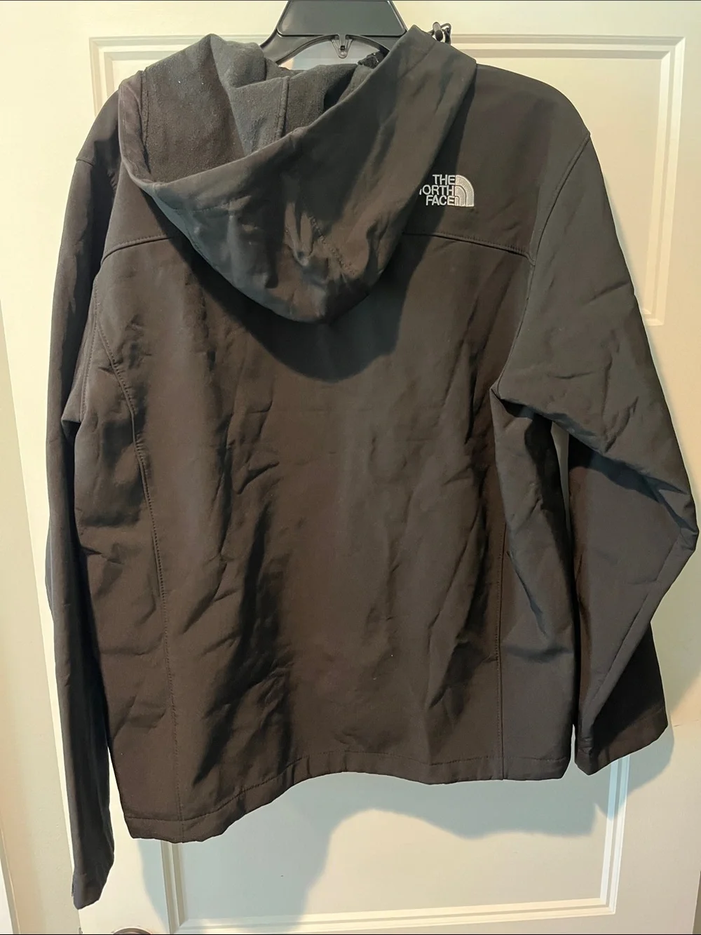 The North Face Men’s Black Soft-Shell Hooded Performance Jacket size m